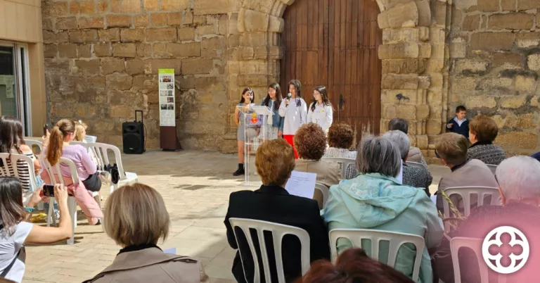 Massalcoreig beneeix les palmes i els palmons de Diumenge de Rams entre poesia