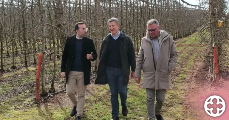 Feijóo titlla a Sánchez per la criminalització del sector agroalimentari