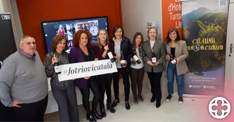 "d'vines" marida vins i gastronomia amb esència de dona