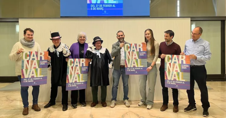 La Gran Rua del Carnaval de Lleida es trasllada a Cappont i creix en carrosses i comparses