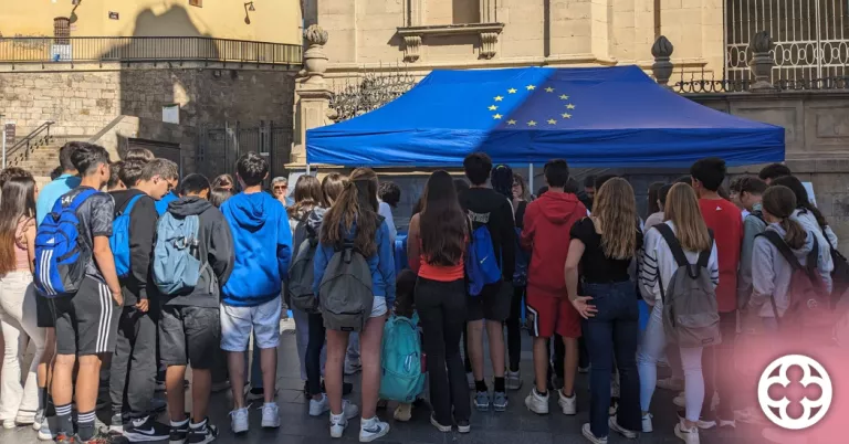 Un centenar d'alumnes de Lleida participen en una gimcana de desinformació
