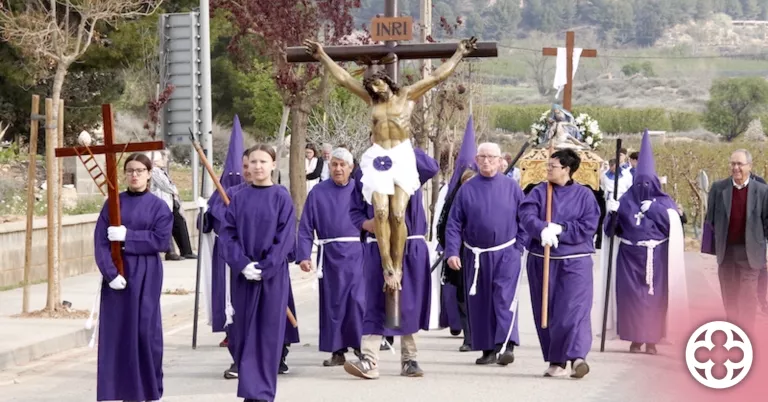 Alpicat celebra el Viacrucis, el principal acte de les celebracions religioses de la Setmana Santa