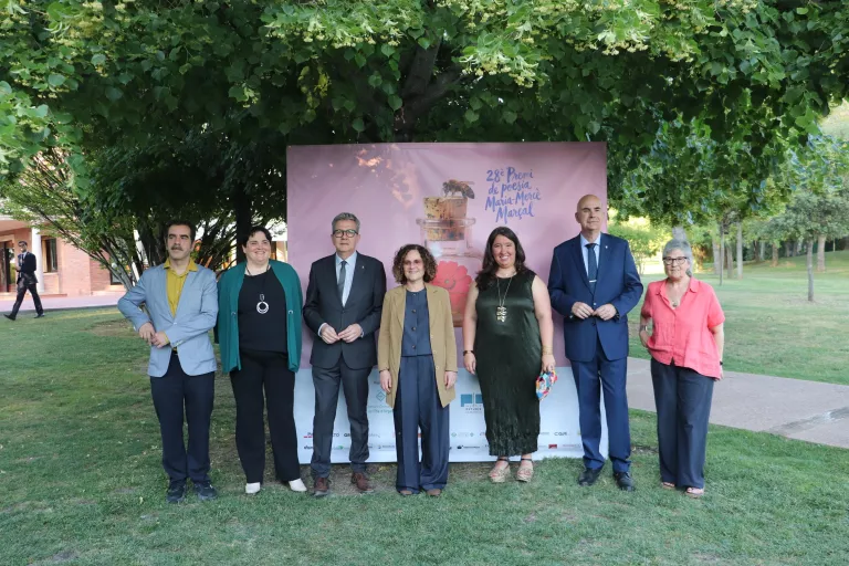 El 28è Premi Maria-Mercè Marçal queda desert en defensa de la qualitat poètica