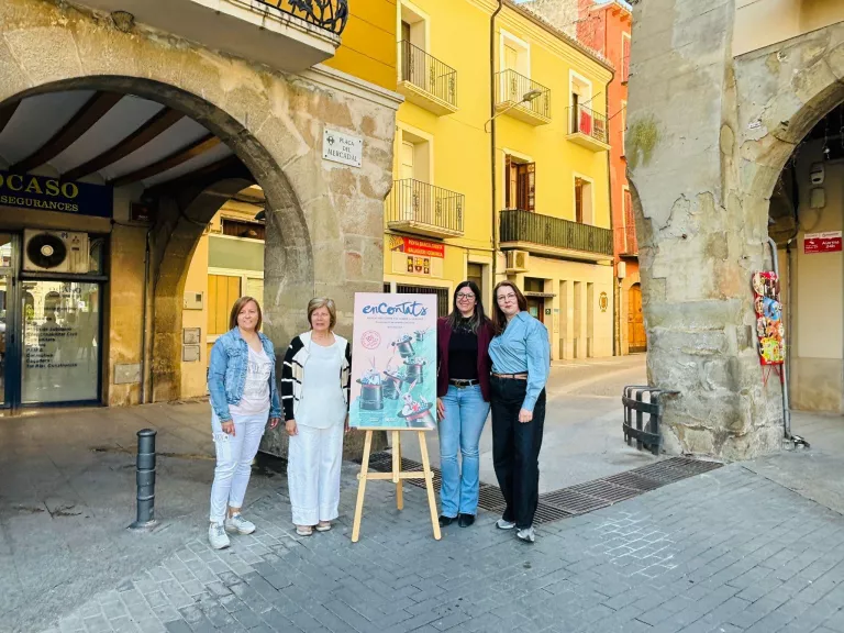 Natasha Domanova dona vida al cartell del 10è Encontats amb una il·lustració inspirada en la màgia i la fantasia