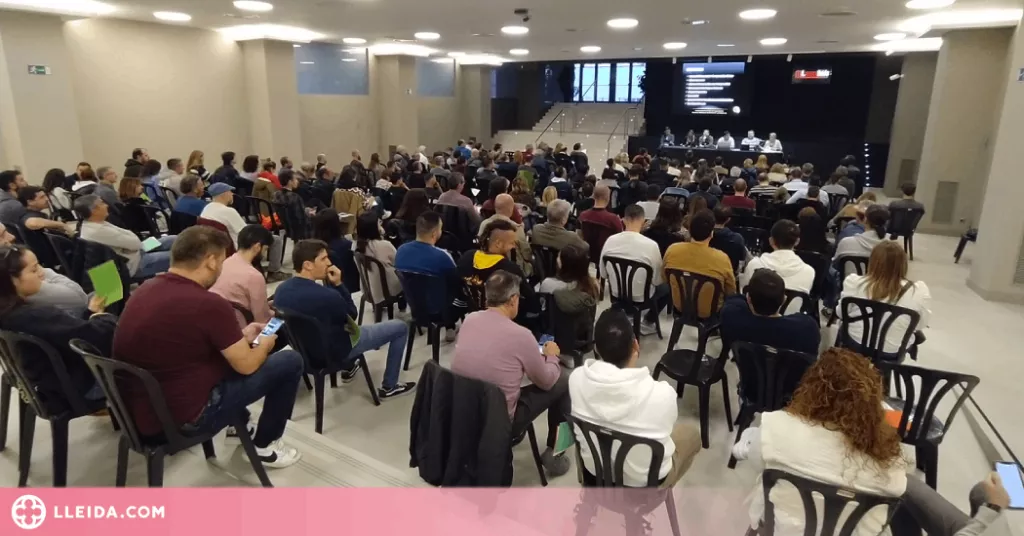 L'Aplec del Caragol creix amb vuit colles i mil penyistes