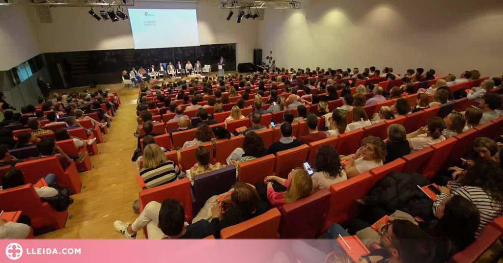 Els i les candidates a la Paeria debaten sobre l'educació concertada a Lleida