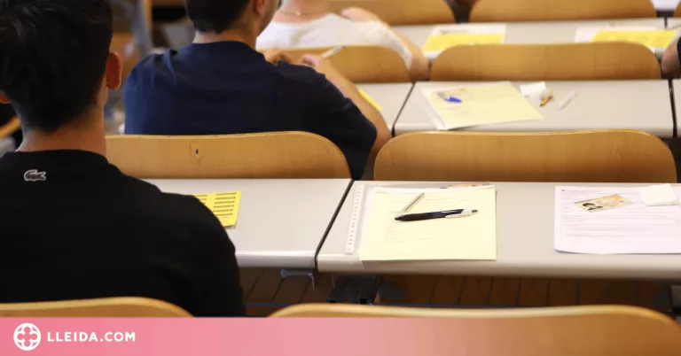 Educació ajorna un curs les proves orals censals de català per la "sobrecàrrega" de treball als centres