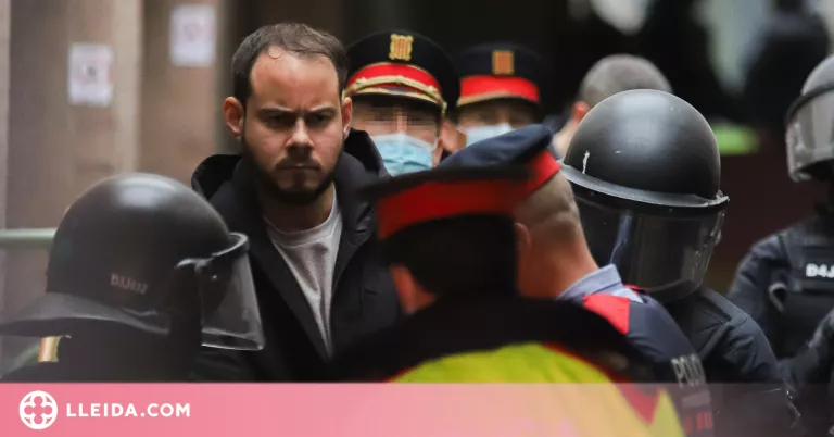 Hasel "se solidaritza amb ferits i detinguts" i apunta que "s'ha de collar més"