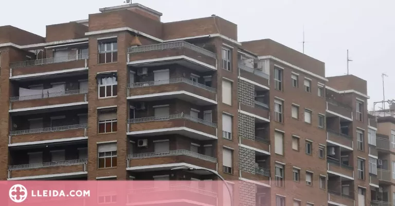 La compravenda d'habitatges a Catalunya es desploma per la covid-19