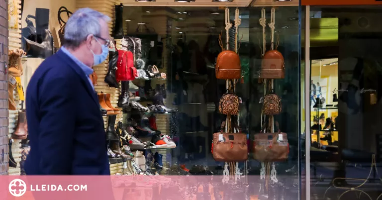 Catalunya obrirà centres comercial i grans comerços entre setmana