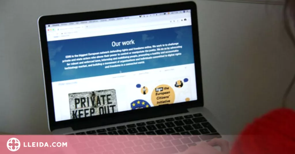 ⏯️ El 73% de les dones ha patit algun tipus de violència a Internet i la pandèmia ho agreuja