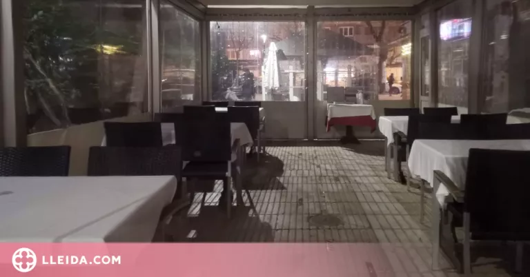 El Govern es planteja allargar el toc de queda i permetre els sopars en restaurants
