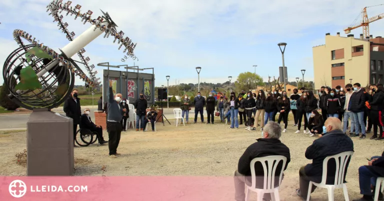 ⏯️ Alpicat posa en funcionament un rellotge de sol cedit pel doctor Agustí Serés