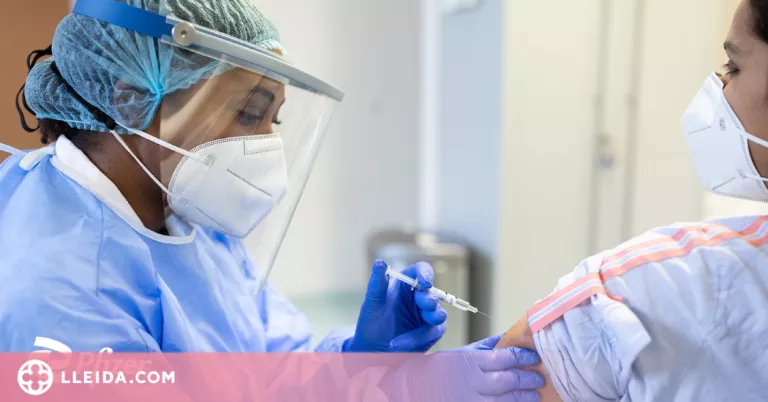 La variant sud-africana és més resistent a la vacuna contra el coronavirus de Pfizer