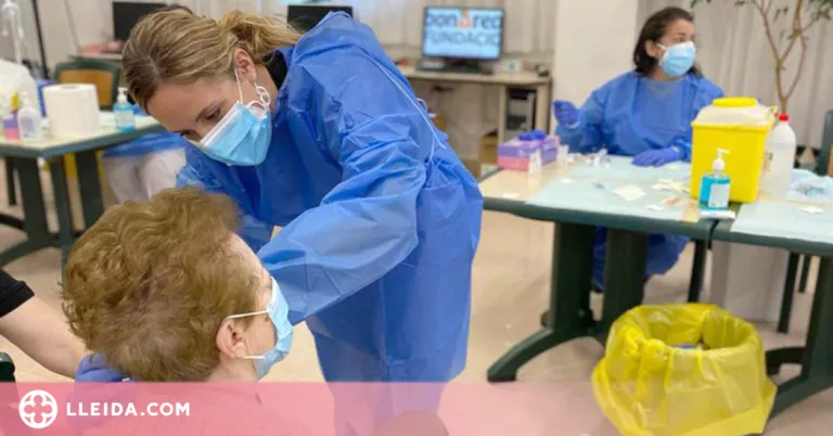 "Les alertes sanitàries ens protegeixen, la por ens fa vulnerables: les vacunes són segures"
