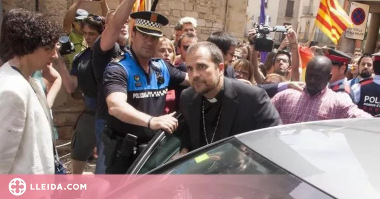 Recullen signatures contra els discursos "homòfobs i misògins" del bisbe de Solsona