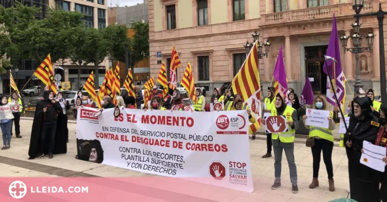 Treballadors de Correus denuncien a Lleida el "desmantellament" de l'empresa pública