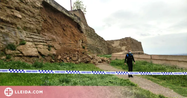 ⏯️ Actuació d'urgència per consolidar la muralla afectada de la Seu Vella