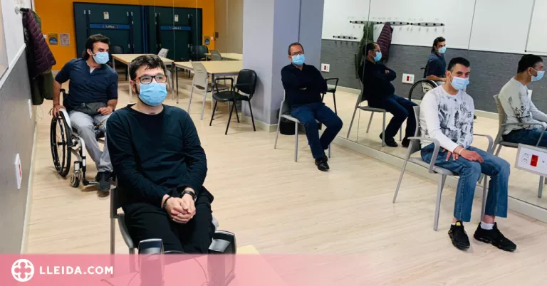 Busquen persones amb una discapacitat per identificar les barreres que limiten la seva participació en la societat