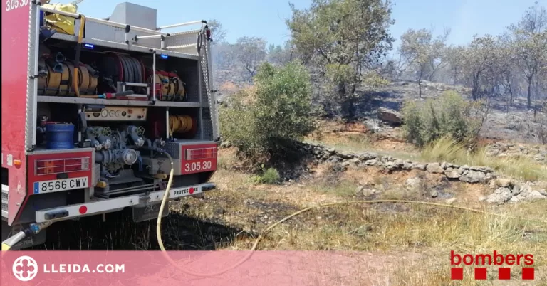 ⏯️ Controlat l'incendi de Gratallops i a punt de ser extingit el d'Artesa de Segre
