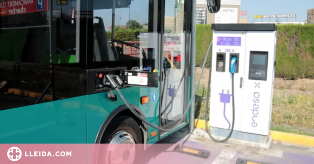 ⏯️ Un autobús elèctric viatja per primera vegada de Catalunya a Madrid i fa parada al Segrià