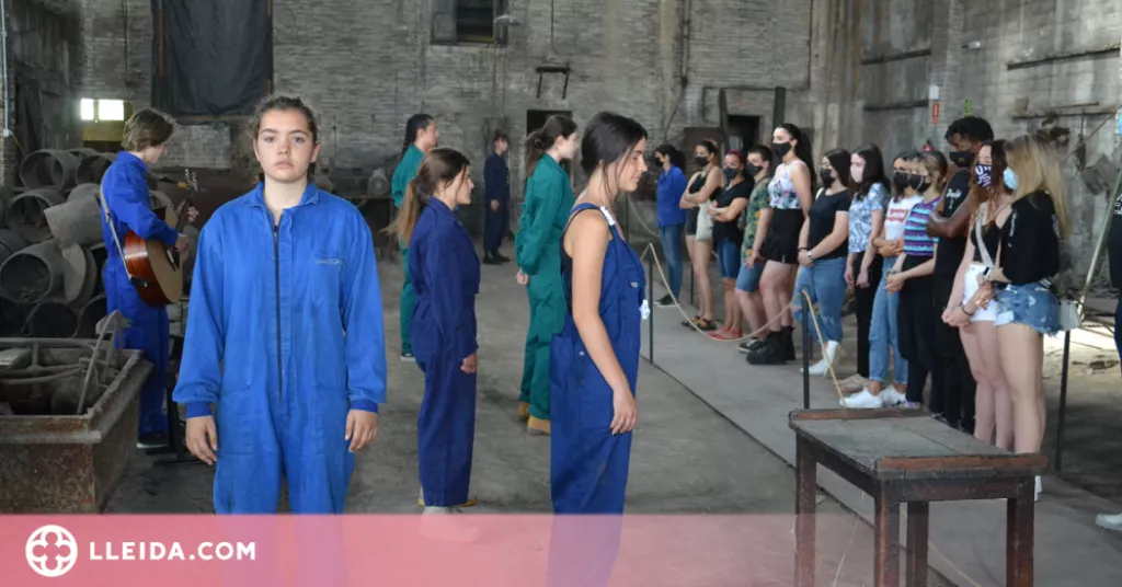 Estudiants de Tàrrega reivindiquen el paper de la dona en la societat industrial