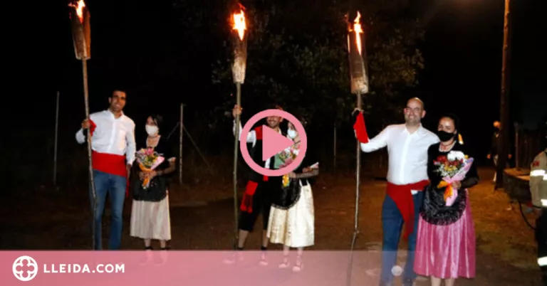 ⏯️ La festa de les falles de la Pobla es redueix a una baixada simbòlica amb tres fallaires