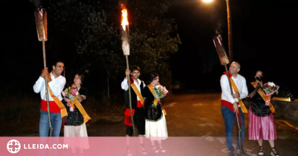 ⏯️ La festa de les falles de la Pobla es redueix a una baixada simbòlica amb tres fallaires