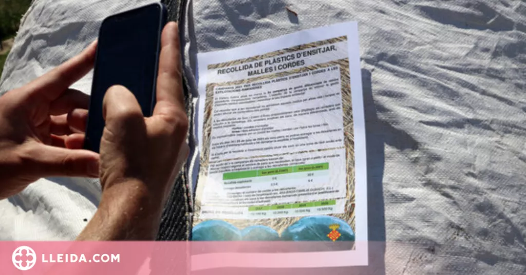 ⏯️ Els ramaders reclamen materials més sostenibles per embolicar les bales d'herba