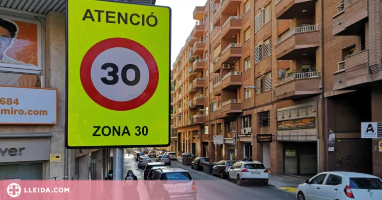 Detingut per ferir un home amb un senyal de trànsit a Lleida