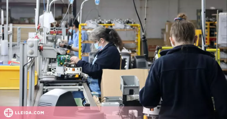 La producció industrial a Catalunya creix durant la primera meitat de l'any
