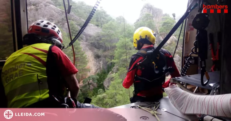 Els Bombers tanquen el cap de setmana amb 26 rescats al medi natural