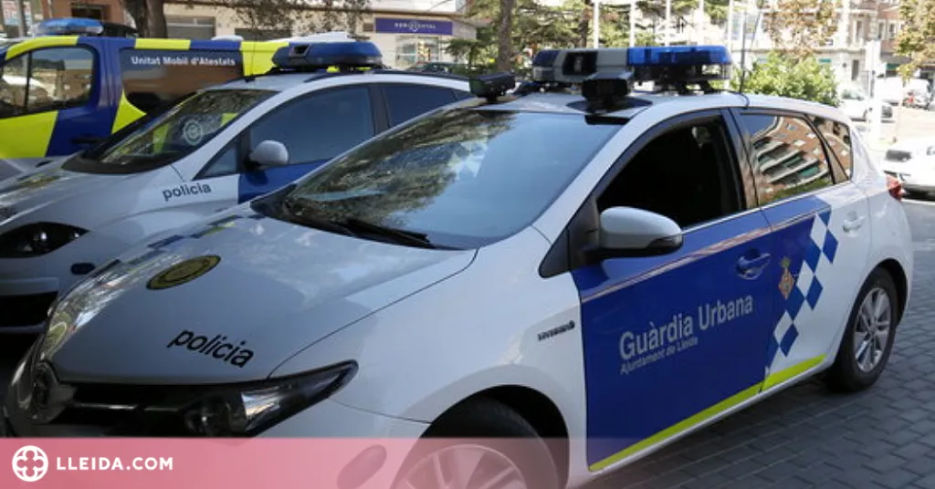 ⏯️ El CiviCar de la Urbana de Lleida enxampa 805 vehicles mal aparcats en 3 mesos