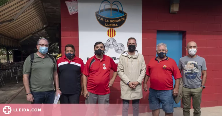 La Paeria millora les pistes de petanca de quatre clubs de Lleida