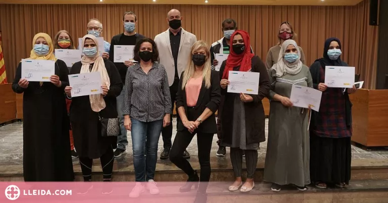 Clouen els cursos d'alfabetització en català i digital a Balaguer