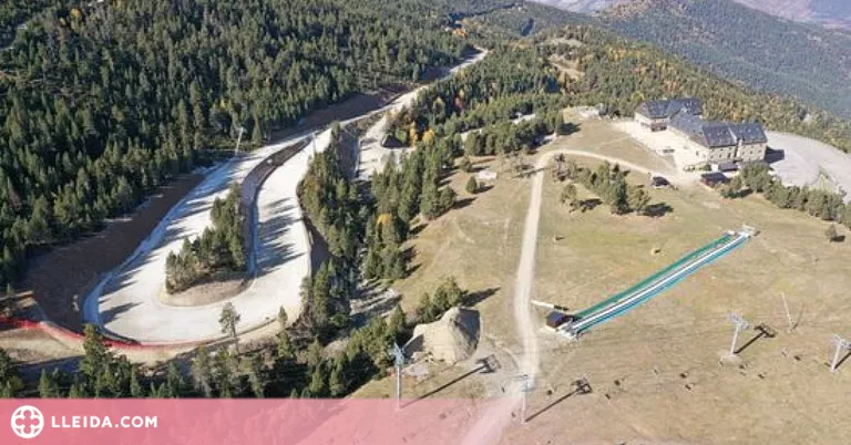 Finalitza la construcció del nou aparcament de l'estació de Port Ainé