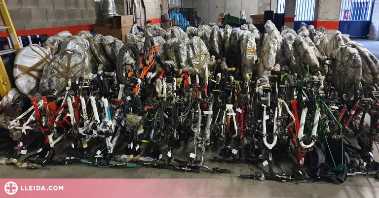 Detingut al Segrià amb més de 100 bicis sostretes i uns 10 quilos de marihuana