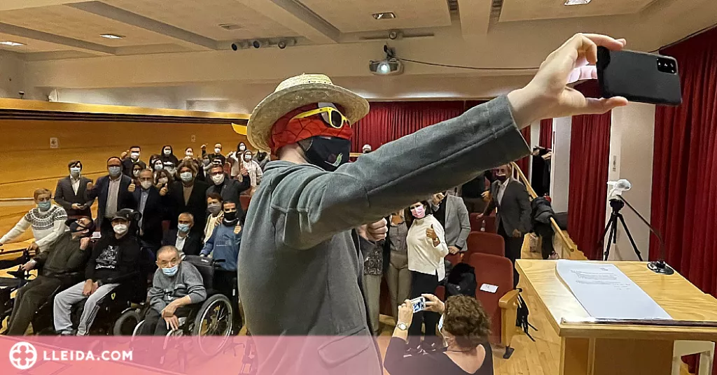 Dotze restauradors de Lleida protagonitzen el calendari solidari d’AREMI 2022
