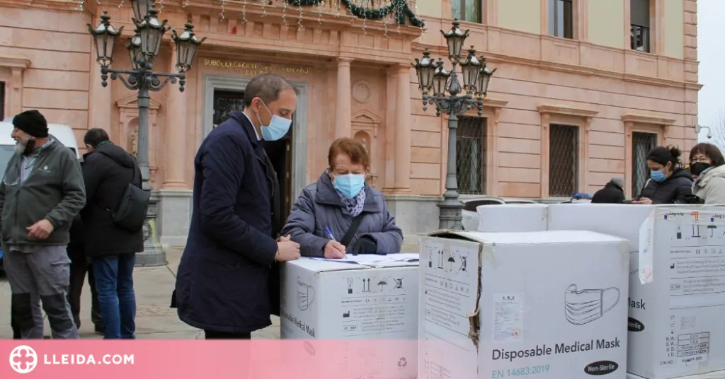 La Subdelegació del Govern a Lleida lliura una nova remesa de 157.500 mascaretes