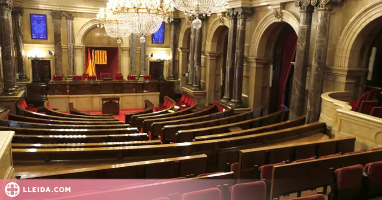 El Parlament paga 1,7 MEUR anuals a funcionaris que ja no hi treballen