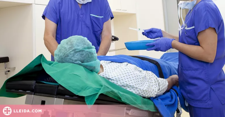 Més de 140.000 pacients esperen una operació a Catalunya