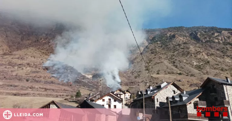 Dos incendis cremen unes 9 hectàrees al Pallars Sobirà i l'Alt Urgell