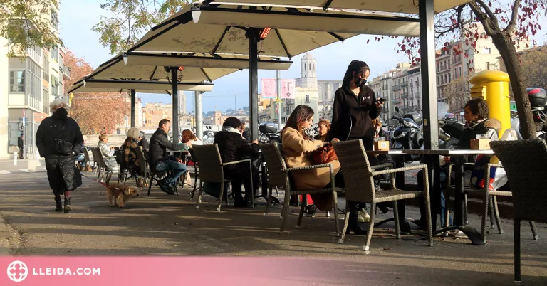 Catalunya aixeca les restriccions però manté l'oci nocturn tancat