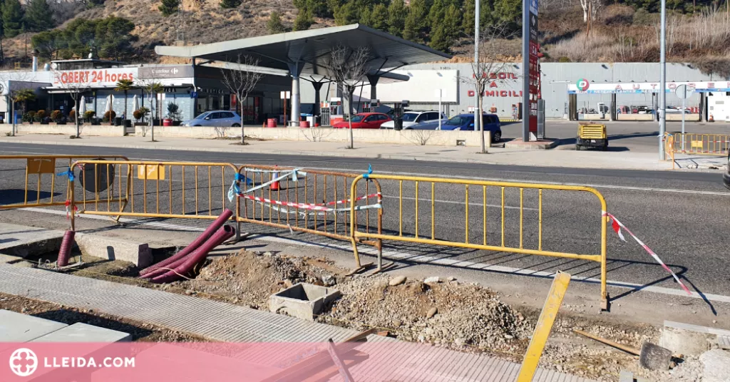 Obres per habilitar un nou pas de vianants en una de les entrades a Lleida
