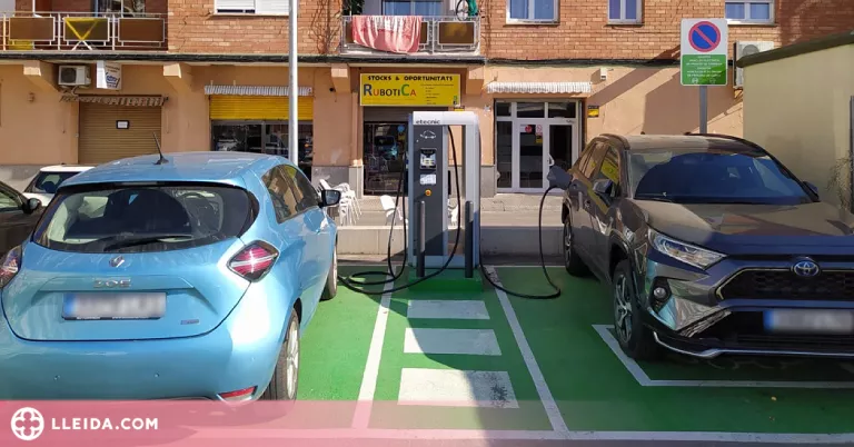 Mollerussa registra 2.150 càrregues de vehicles elèctrics el primer any de l’estació