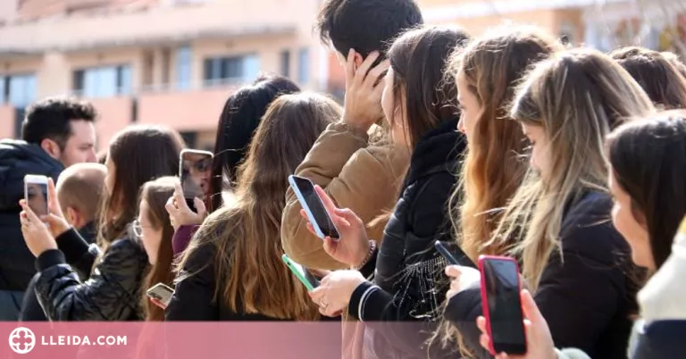 La pandèmia dispara les consultes de joves sobre salut