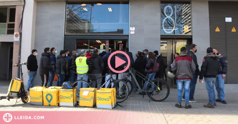 ⏯️ Riders es concentren per denunciar "l'asfíxia" que pateixen