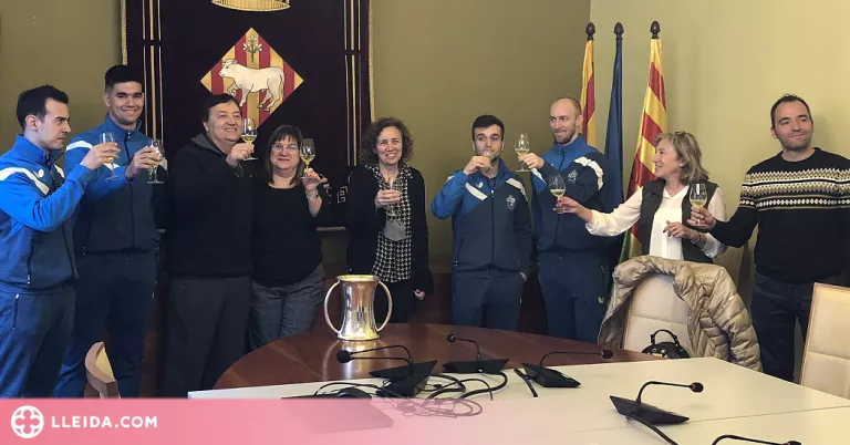 Les Borges celebra la victòria a la Copa del Rei de Tennis Taula