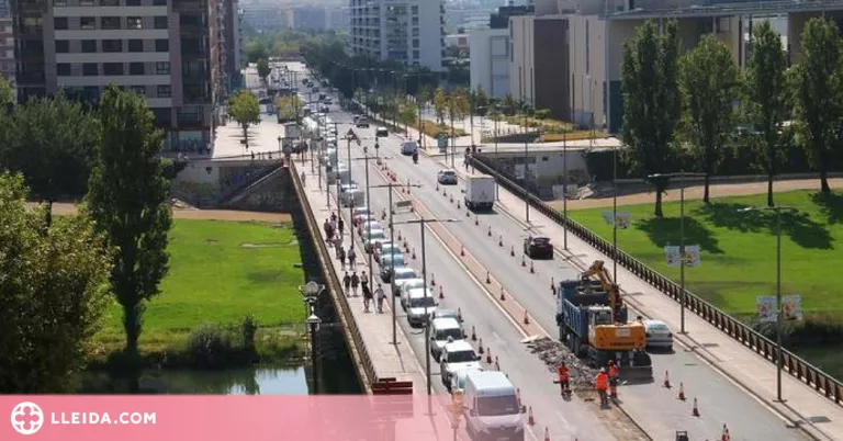 Talls nocturns de trànsit al Pont de la Universitat de Lleida per obres