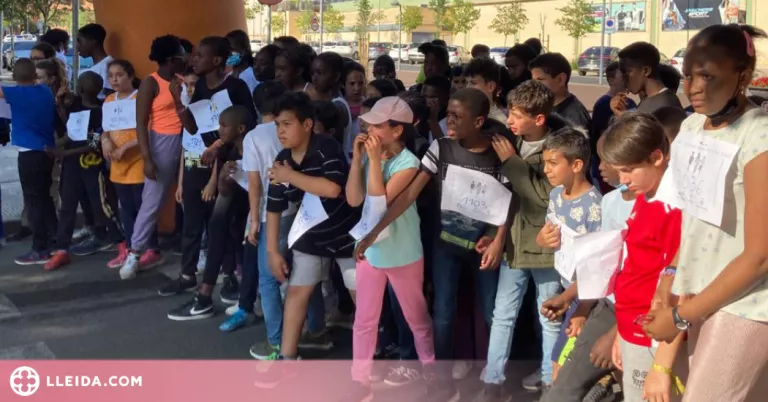 Els infants de la Mariola celebren una cursa per promoure hàbits saludables